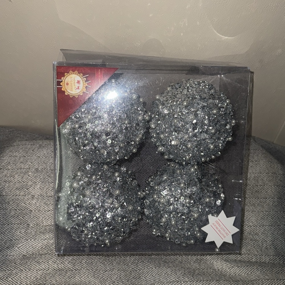 Silver Glitter Ornament Set of 4 - Picture 4 of 7